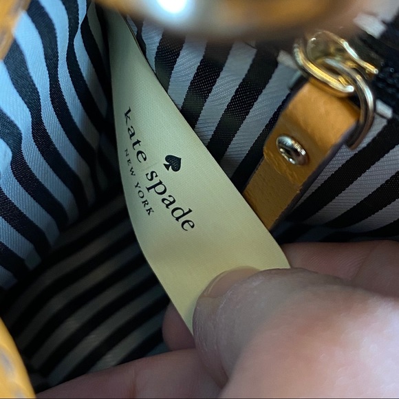 SOLD*** KATE SPADE Thompson Street Sam Satchel - Picture 7 of 16